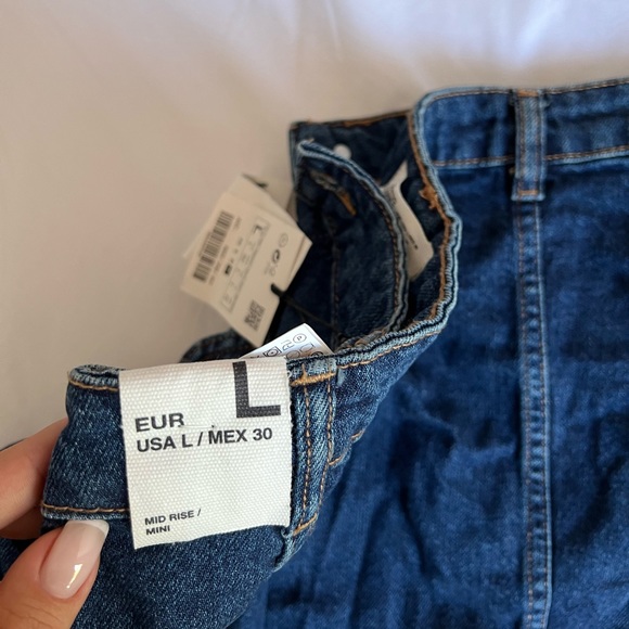 ZARA mini denim skirt - Picture 2 of 2